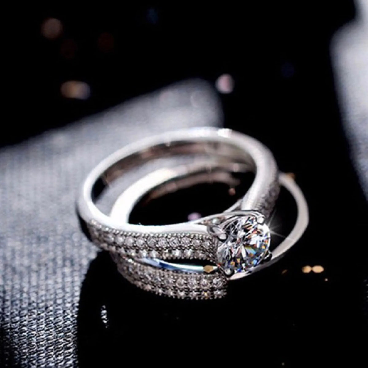 Vintage Halo Wedding Ring Set